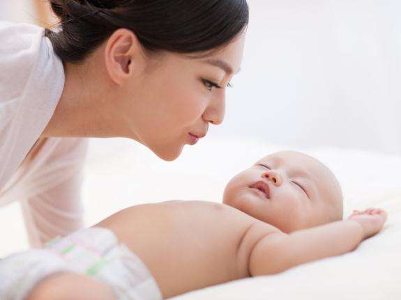 如何来给宝宝营造良好的睡眠环境-